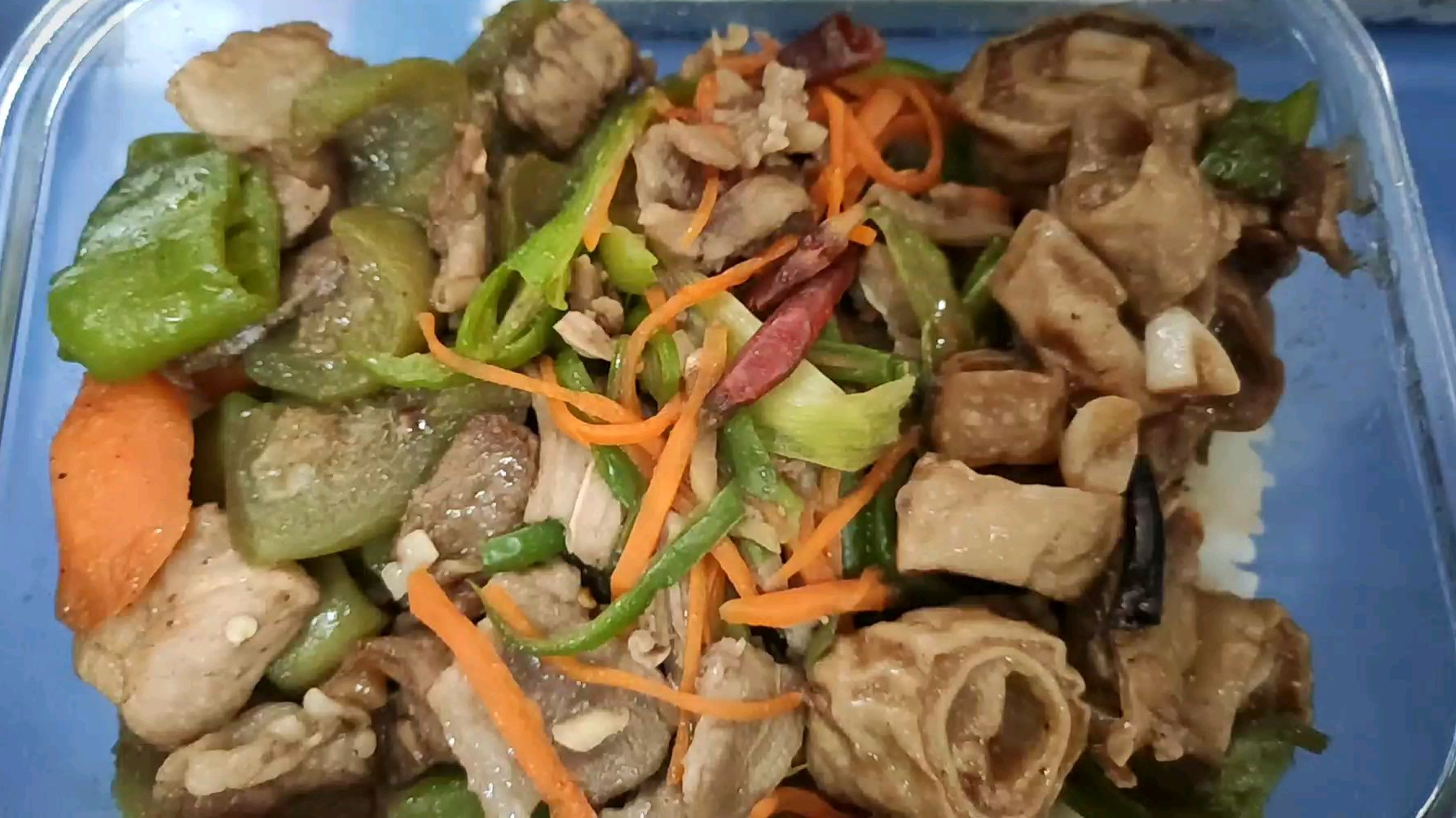【午饭一分钟】今天的午饭貌似很油腻啊......